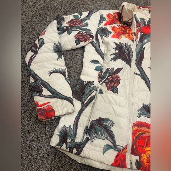 Columbia Omni-Heat Floral Quilted Puffer jacket coat with Red Bloom Print small - Picture 2 of 10